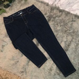 Super Stretch Skinny Jeans